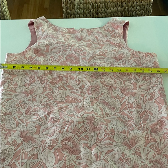 100% Silk Tommy Bahama dress - Picture 11 of 12